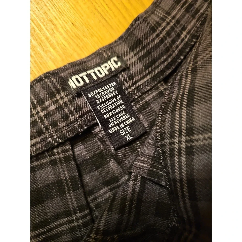 Hot Topic Ladies Size XL Plaid Skirt Grunge, Y2K, Goth